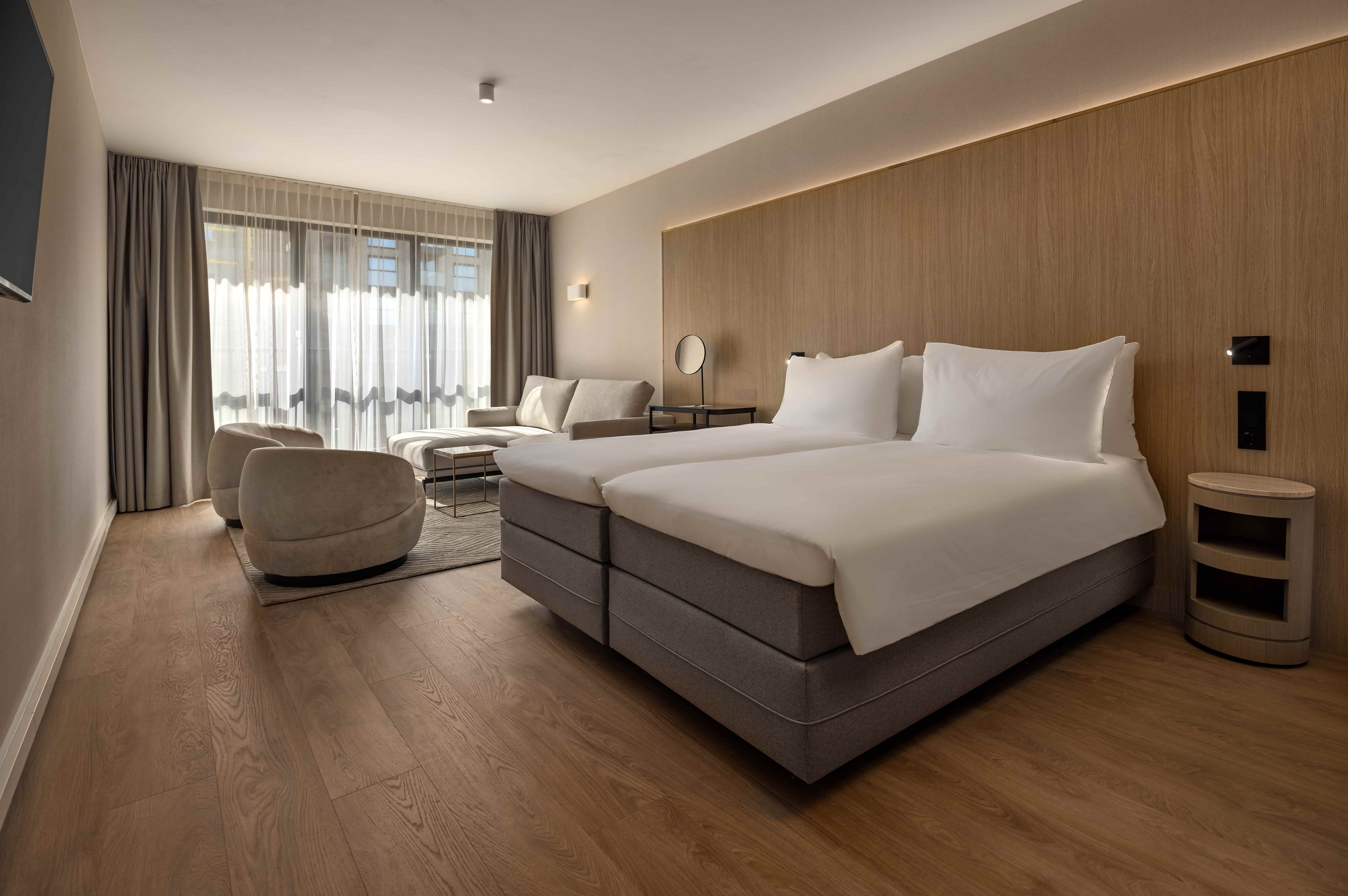Superior, Deluxe, Double Bed