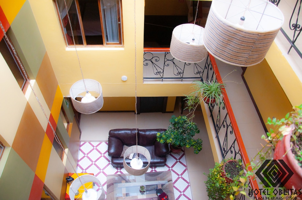 Hotel Oblitas Plaza de Armas Cusco 60/64