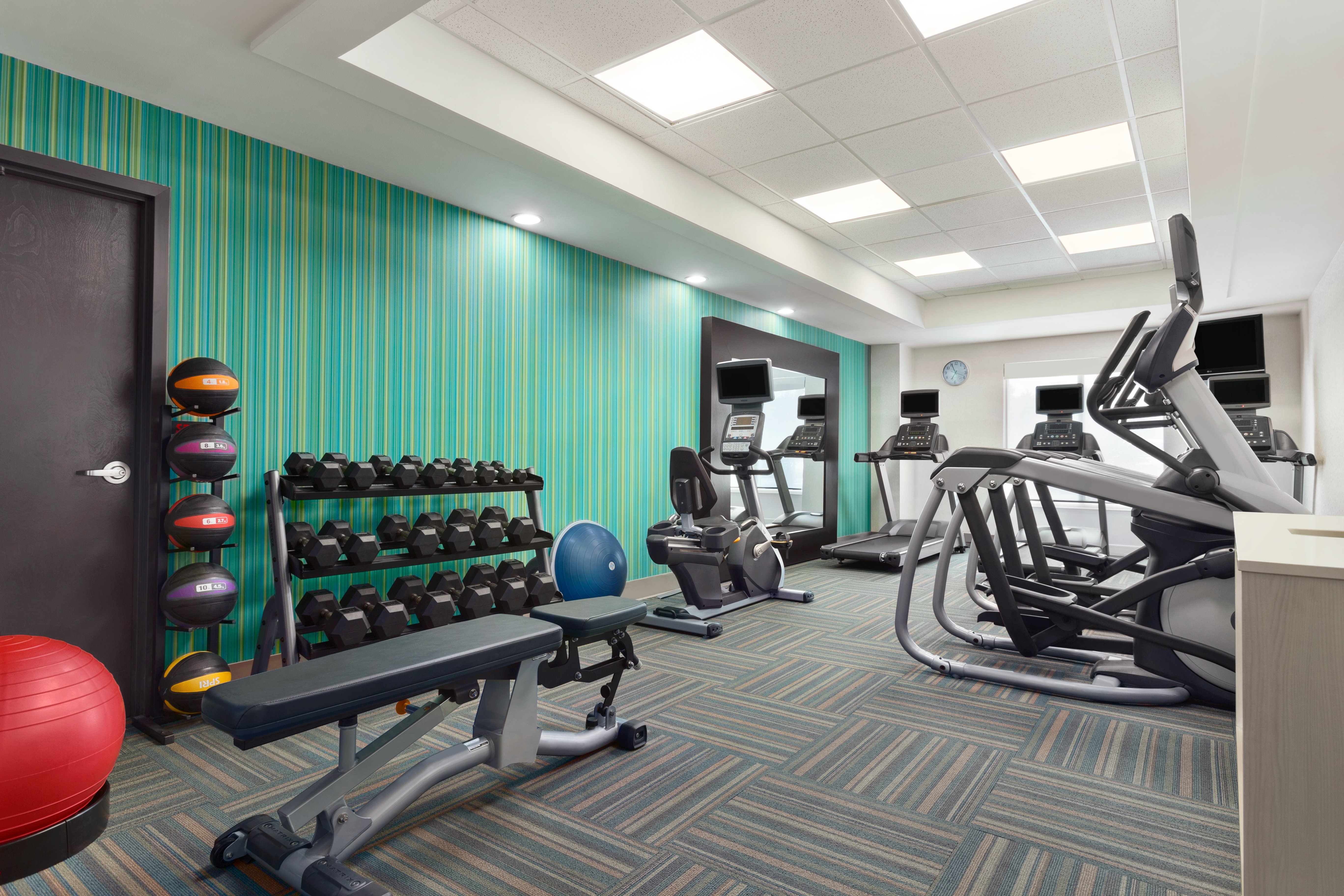 Holiday Inn Express Hotel and Suites Florence I-95 at Hwy 327 38/51