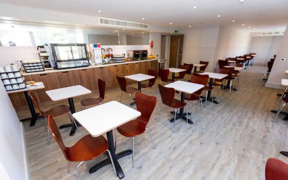 The Mowbray Court Hotel 33/43