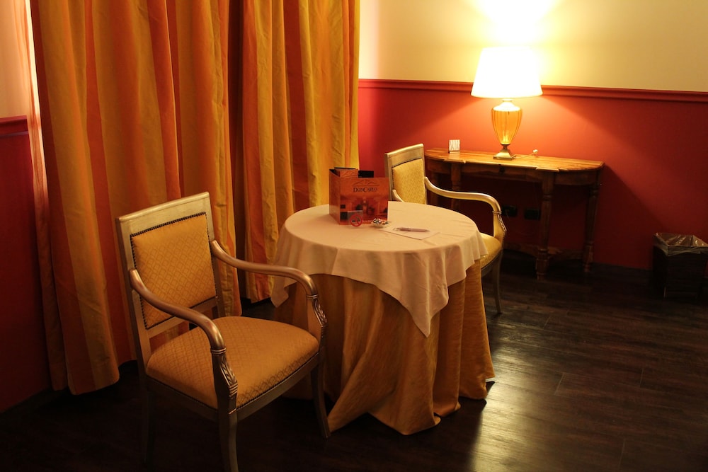 Hotel Don Carlo 41/50