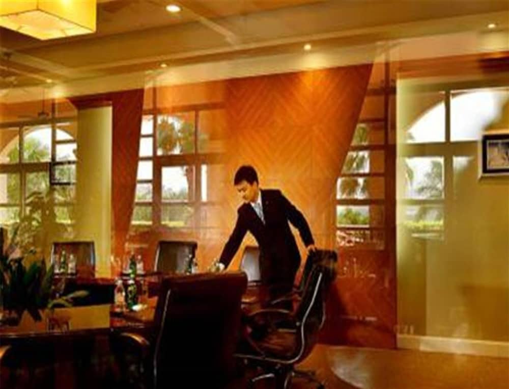 Hillview Golf Resort Dongguan 9/56