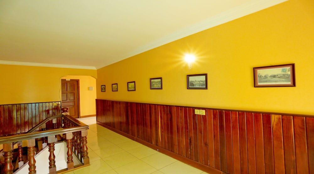 Hang Tep Hostel 7/24