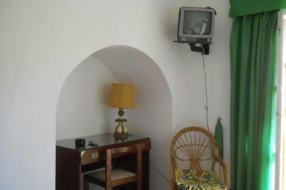 Lobby at Arathena Rocks, GIARDINI NAXOS