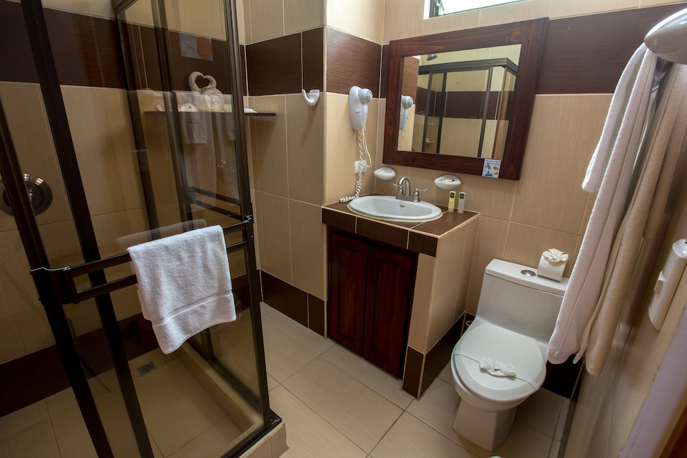 Hotel Arenas Punta Leona 47/66