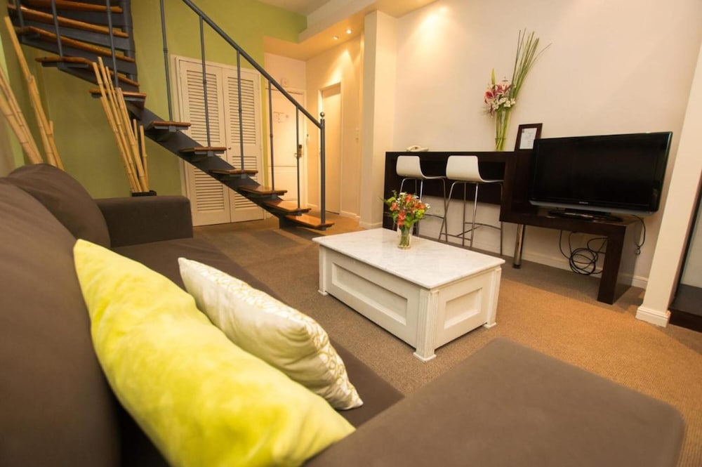 ULISES RECOLETA SUITES 50/64