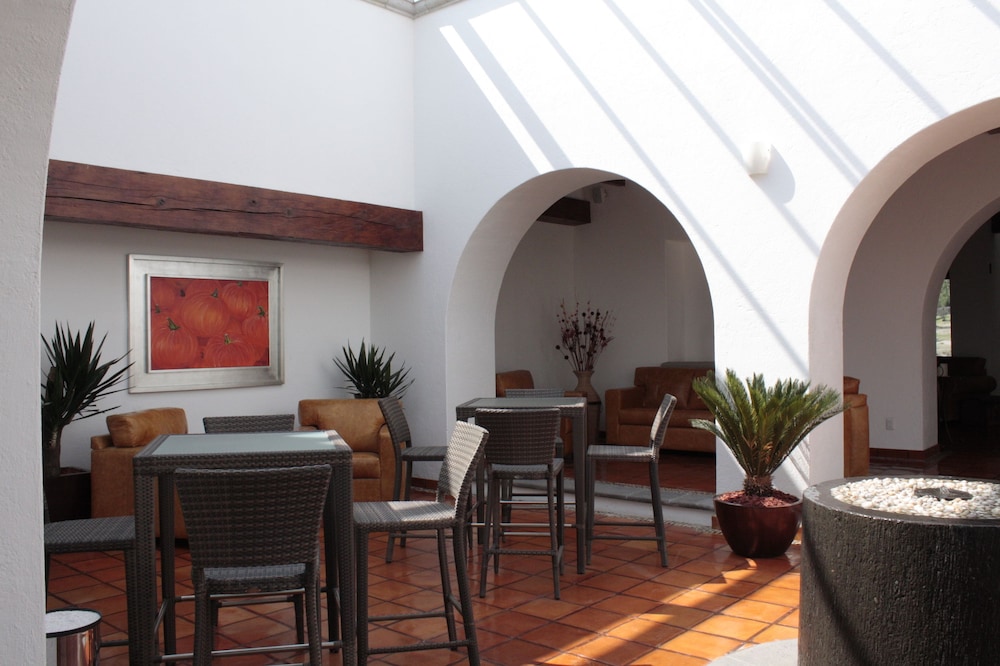 Hotel Villa Mexicana Golf And Equestrian Resort 12/27