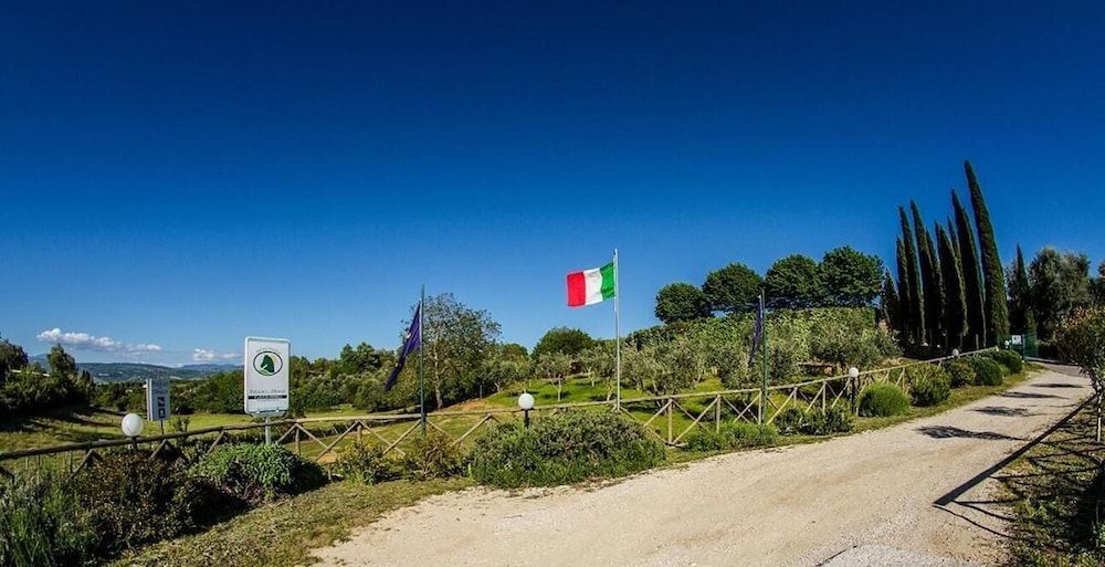 Agriturismo Poggio Del Drago 42/50