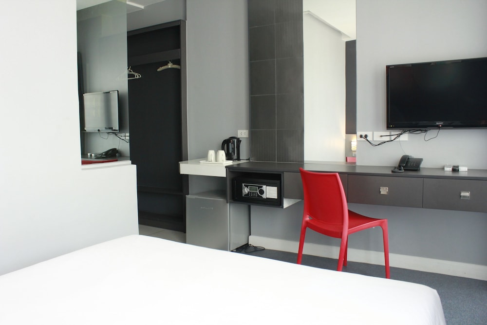 Leez Inn Malate 23/65
