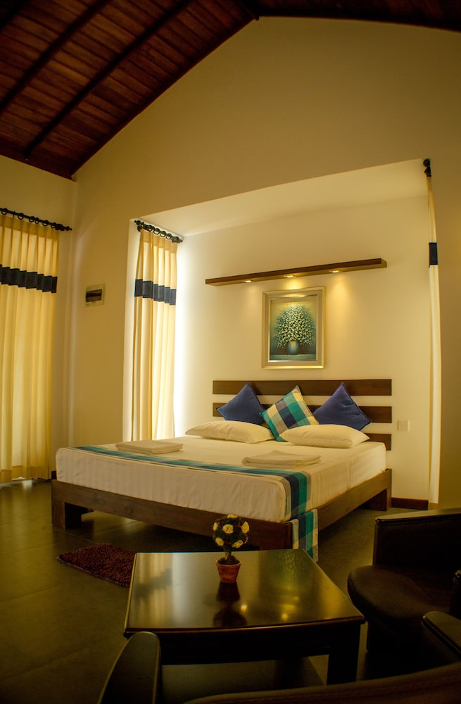 Hotel Alakamanda 55/70