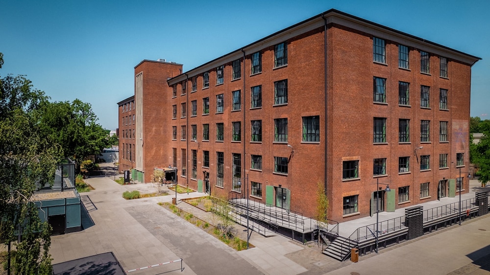 Montownia Lofts & Experience 2/41