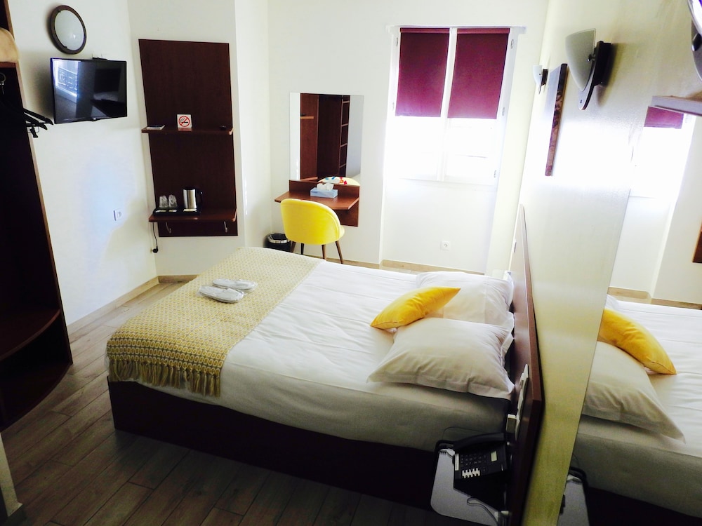 Massilia Hotel 11/50