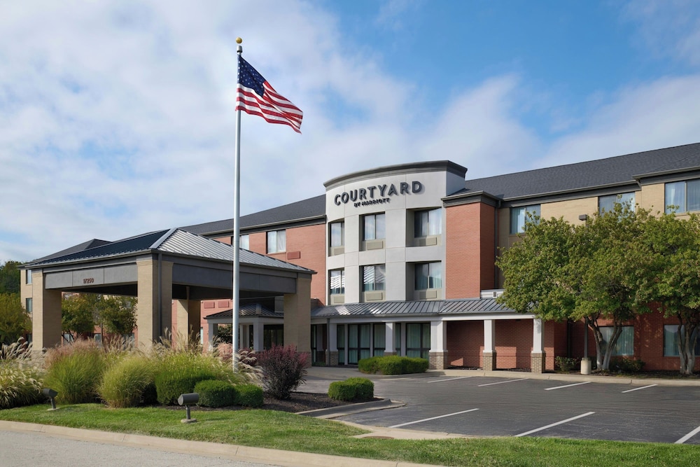 Courtyard by Marriott Kansas City Shawnee 65/71