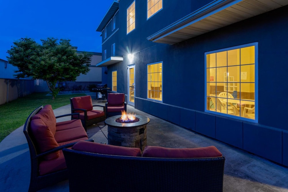 Grandstay Residential Suites Ames 40/52