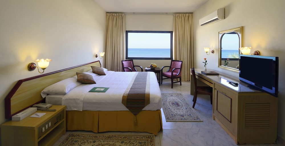 RESORT SUR BEACH HOLIDAY 5/33