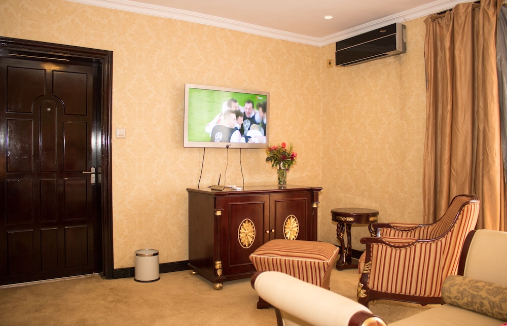 Simama Hotel 33/50