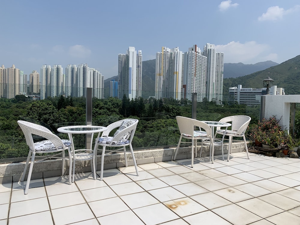 City Oasis Guesthouse 35/43