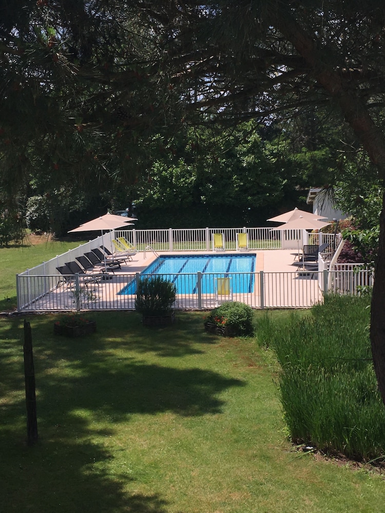 Novotel Bordeaux Merignac 46/82