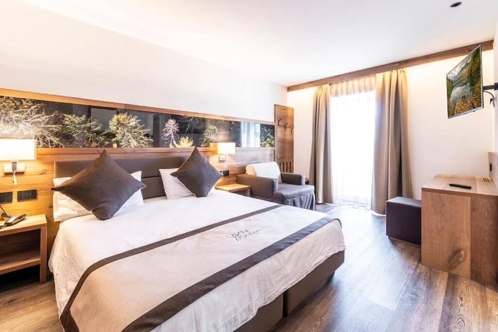 Lady Maria Hotel And Resort 16/70