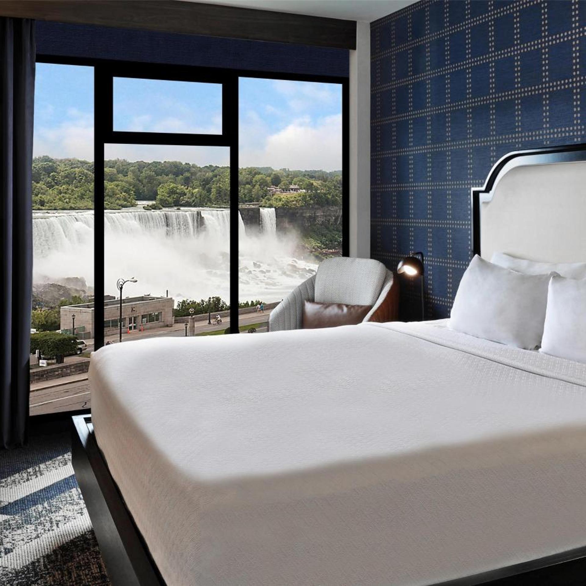 Room, King Bed, Queen Bed, Falls View