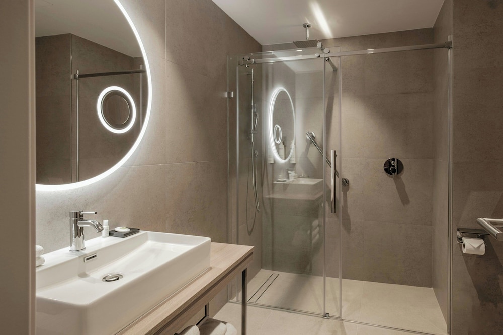 Courtyard by Marriott Sliema 48/50