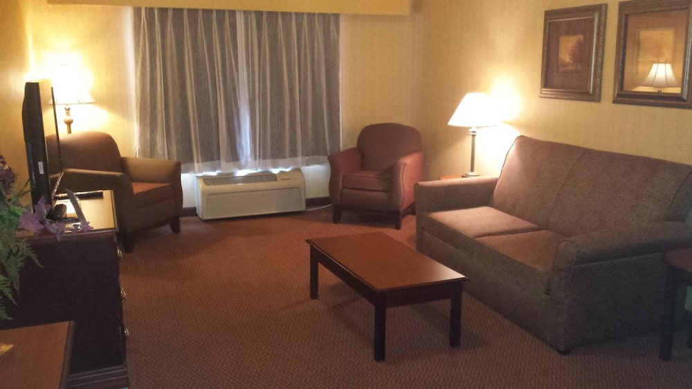 Town Country Inn And Suites 24/45