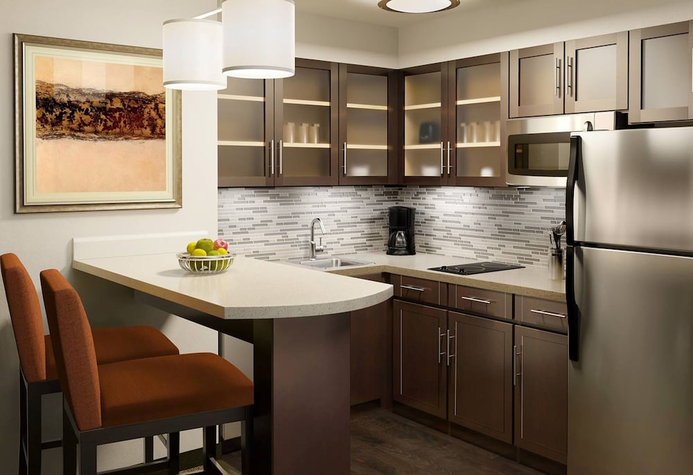 Staybridge Suites Bismarck 60/78