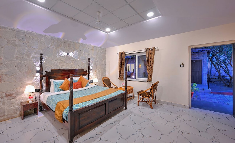 Ranthambhore National Resort 30/73