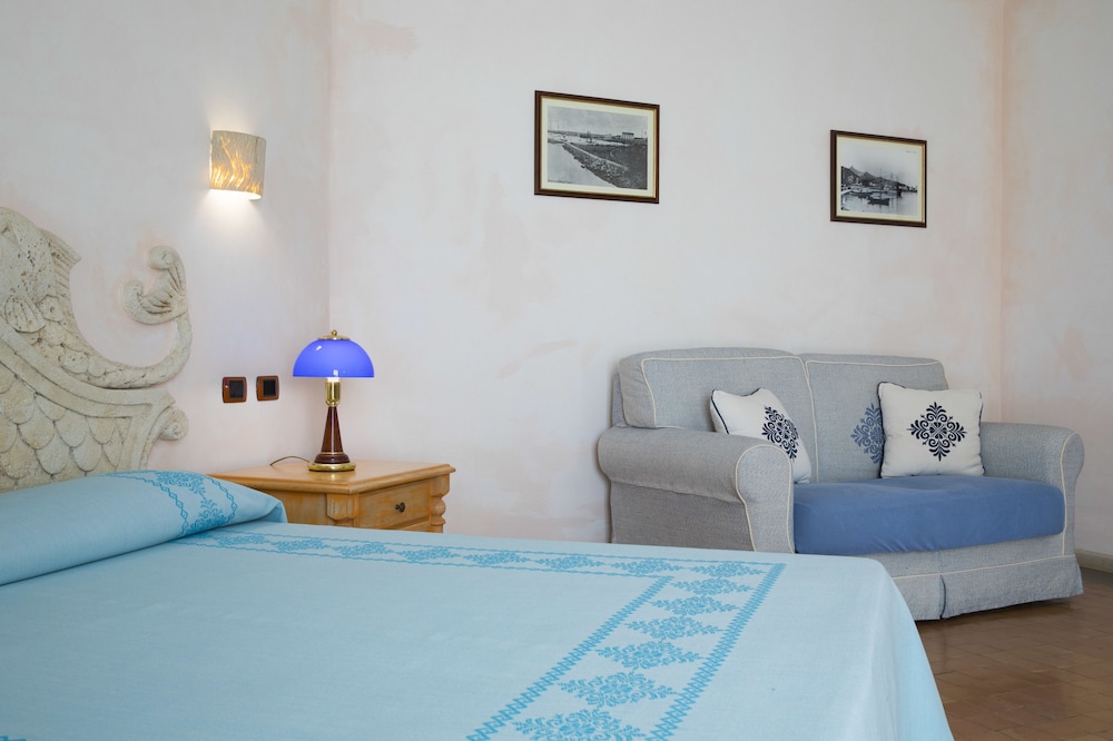 Poseidonia Hotel 13/66