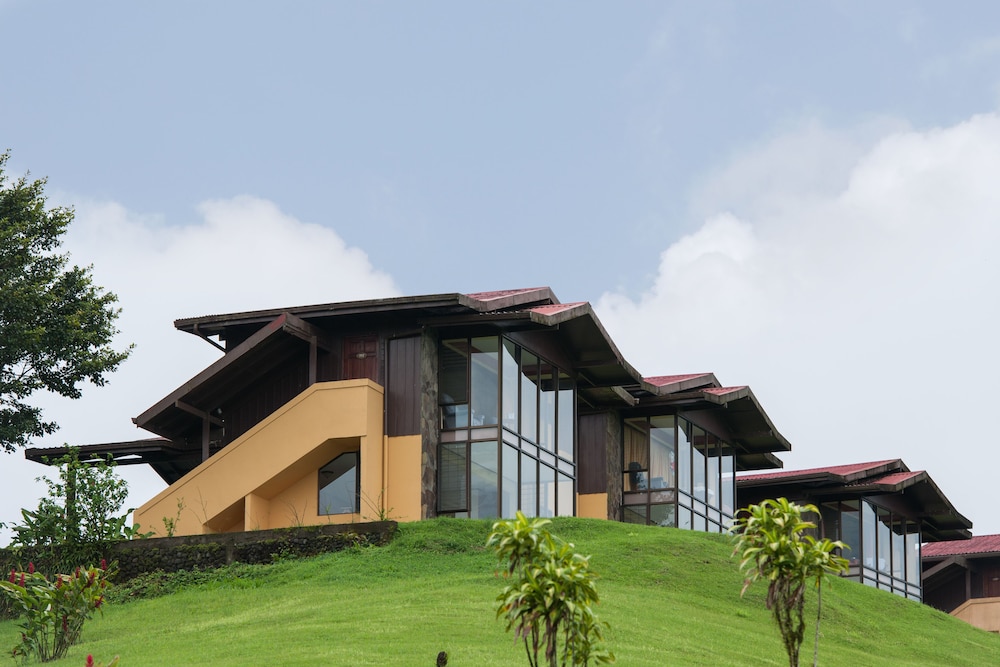 Arenal Lodge 5/73