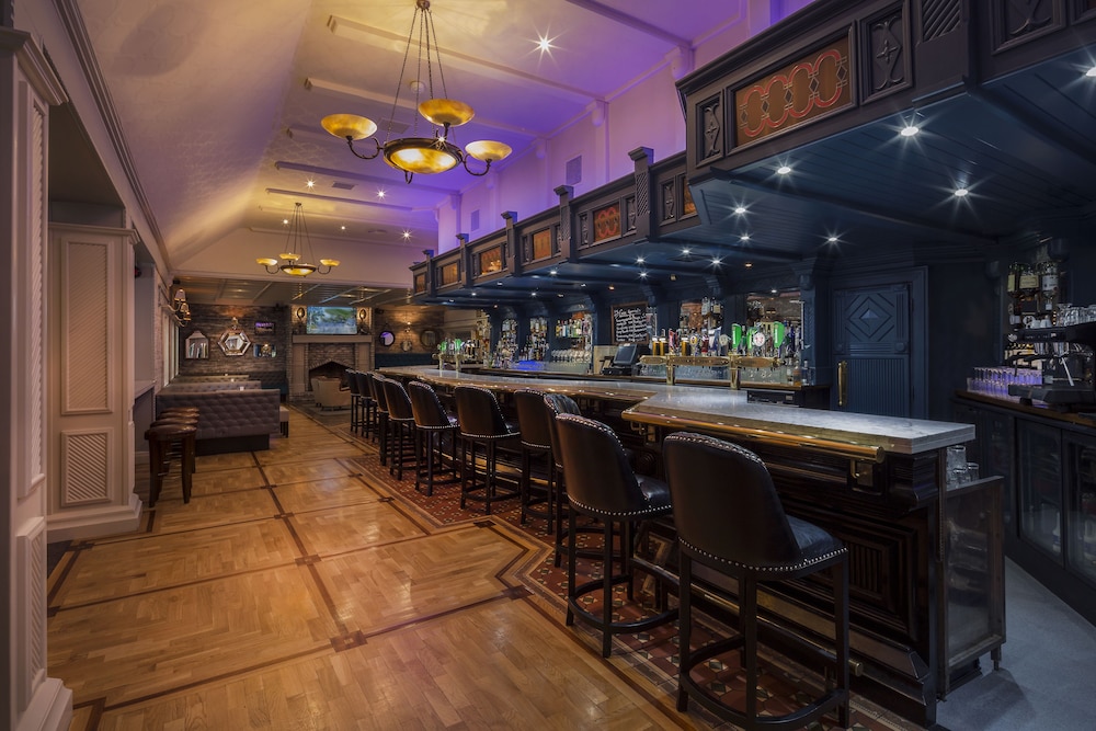 Treacys Oakwood Hotel, Shannon 44/55