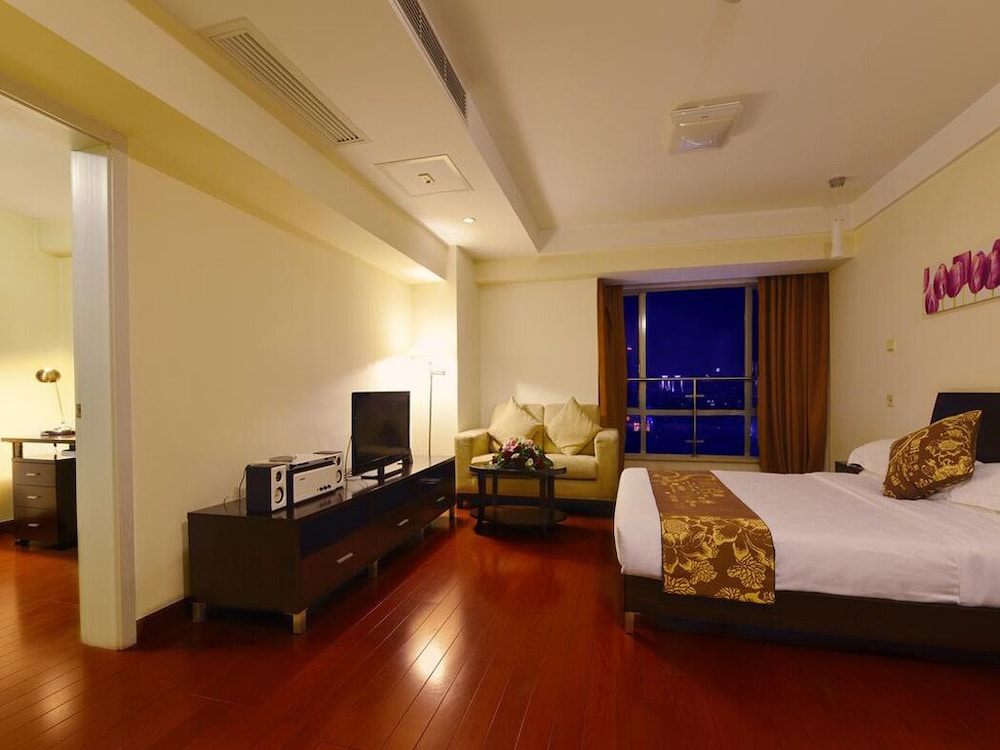 KINGTOWN HOTEL HONGQIAO 4/19