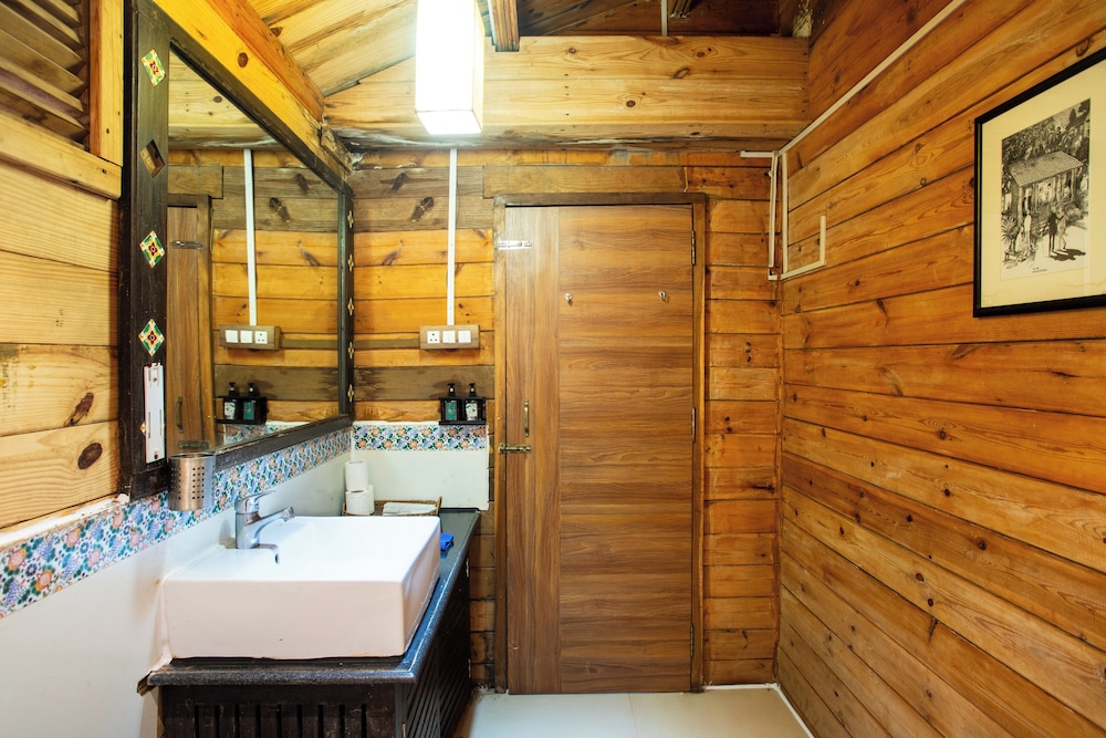 Stonewater Eco Resort 50/50