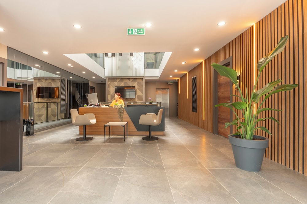 DoQu Suites&Hotel 3/28