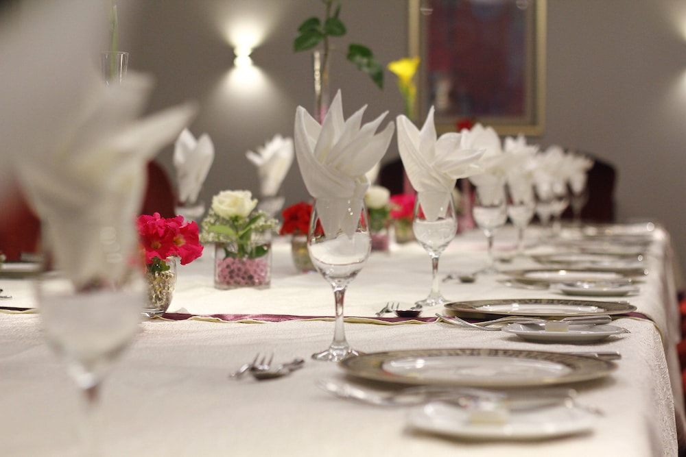 فندق قرية الريم(Al Reem Village Hotel) 22/51