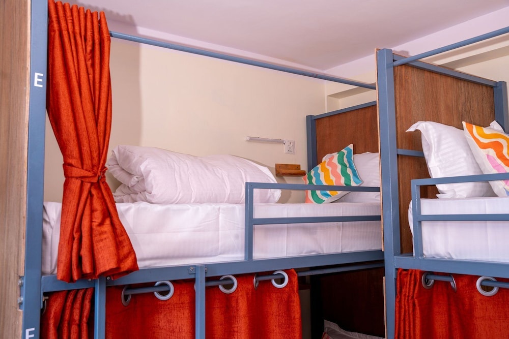 MIXED DORM, STANDARD