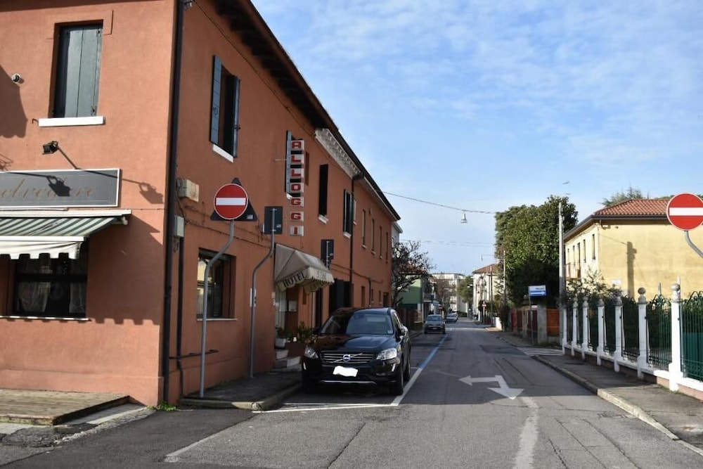 Nuova Locanda Belvedere 36/47