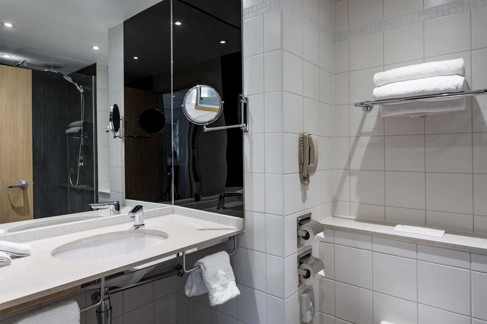 غرفة بريميوم، Radisson Blu Hotel London Stansted Airport 3/4