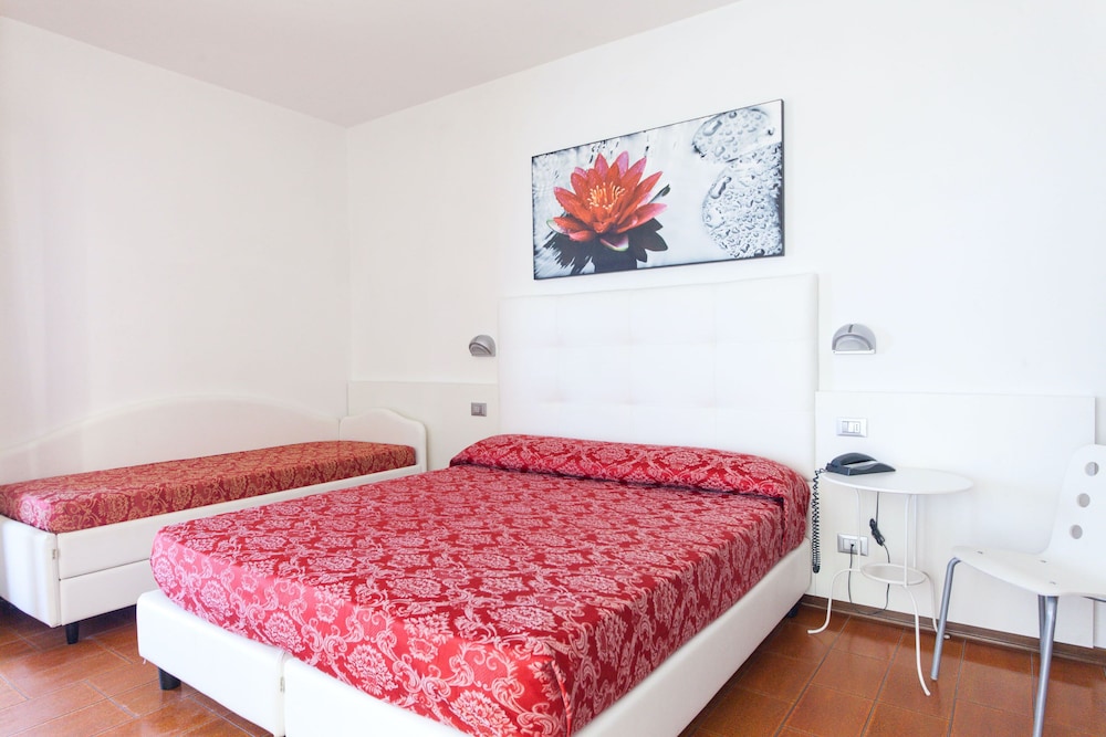 ECONOMY, QUADRUPLE, SEA VIEW, ANNEX