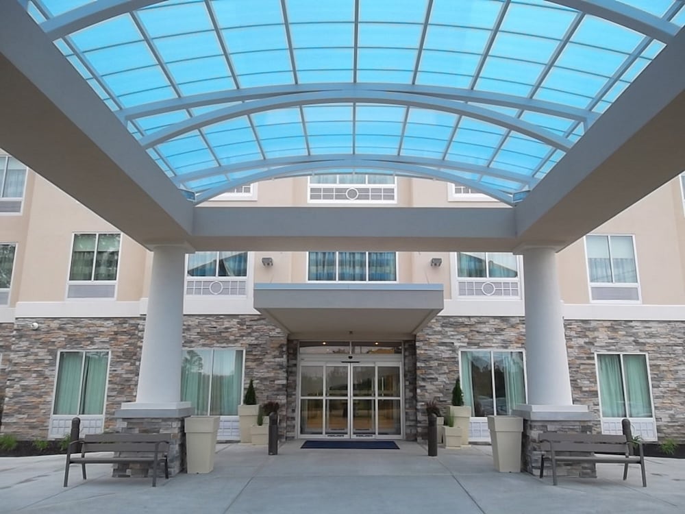 Holiday Inn Express Hotel Suites Columbus Easton 39/60