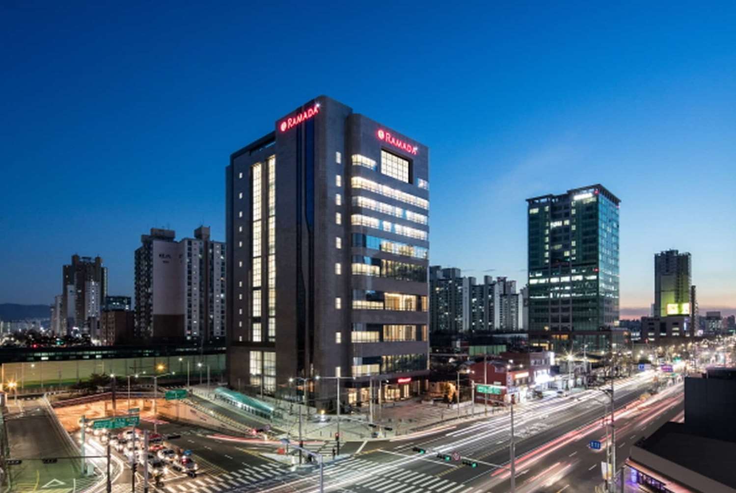 Ramada by Wyndham Seoul Sindorim 2/3
