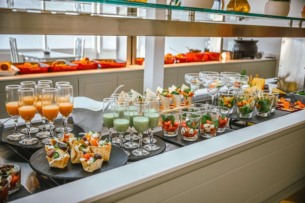 Acrotel Lily Ann Boutique Hotel 36/70