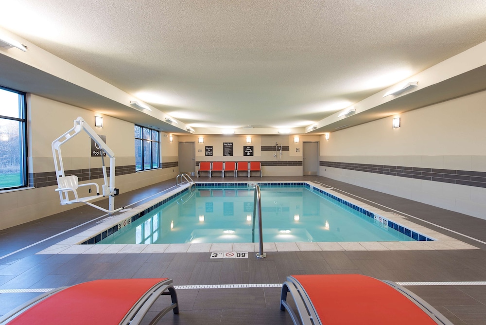 HOMEWOOD SUITES BY HILTON CLEVELAND/SHEFFIELD 40/83