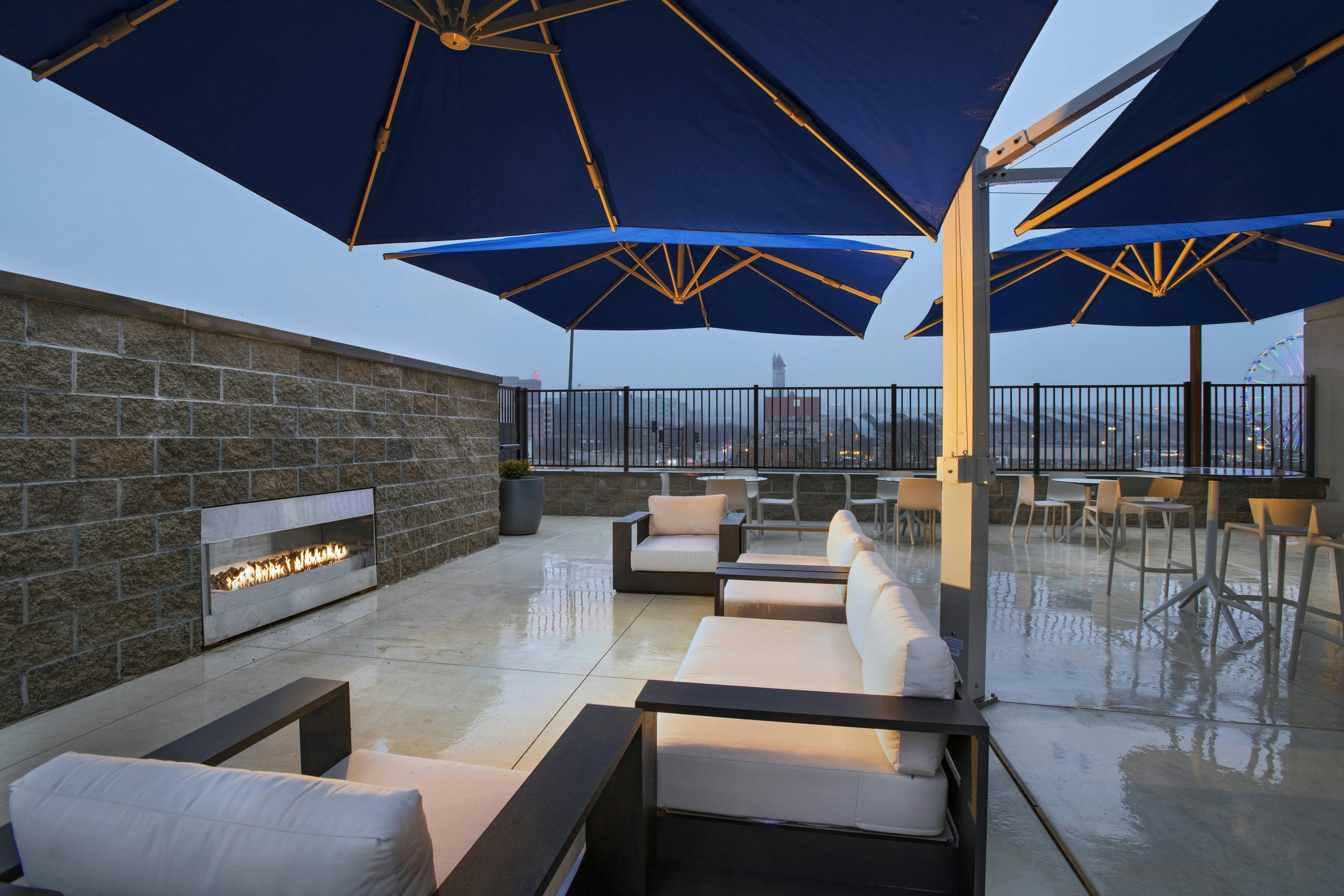 Fairfield Inn and Suites by Marriott St Louis Downtown 14/37