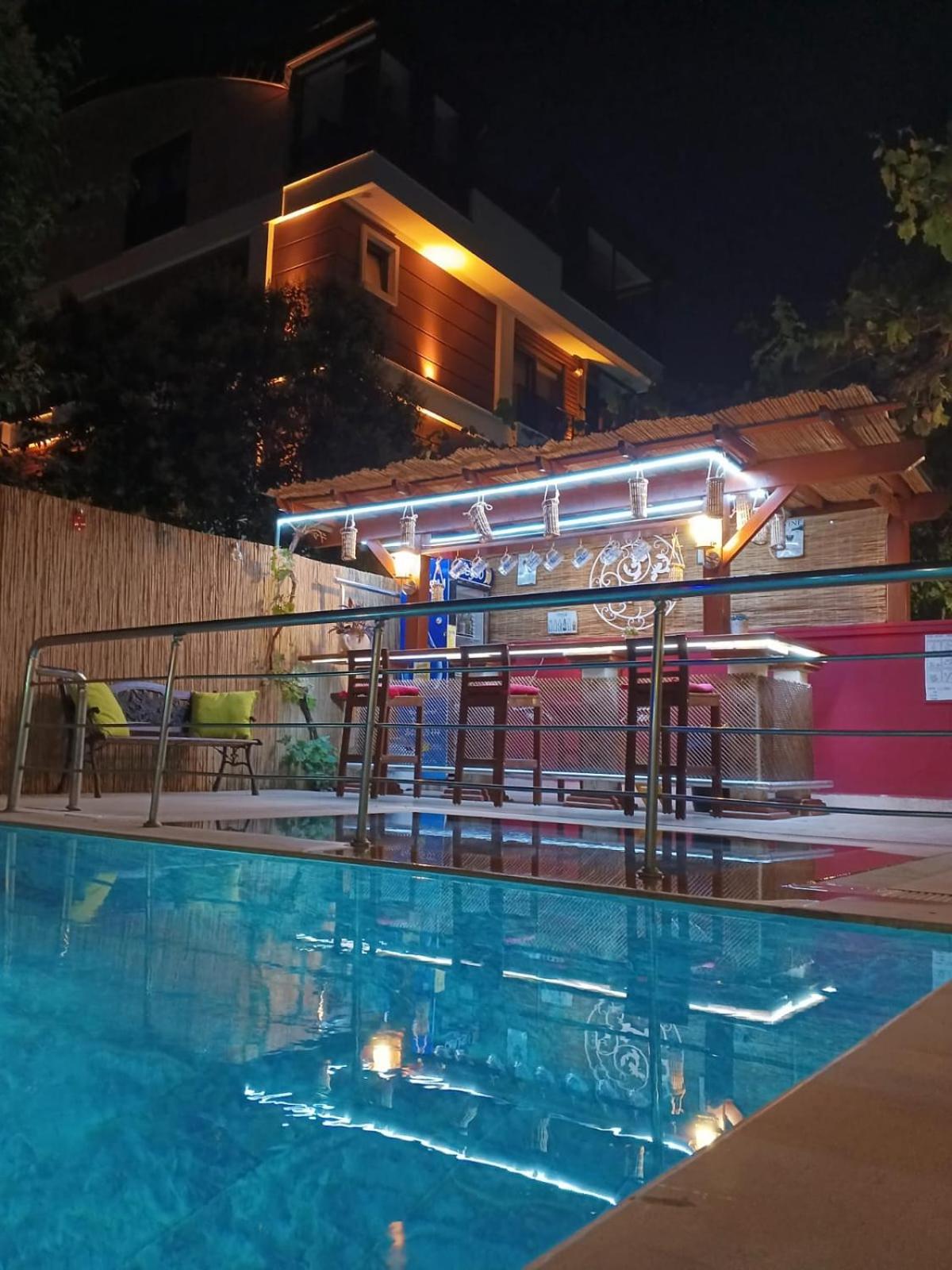 Beyaz Melek Hotel 7/37