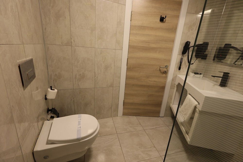 Midis Otel 47/50