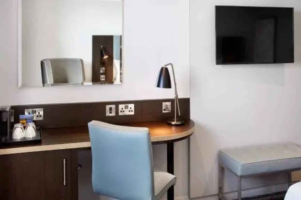 Premier Inn Inverness Centre (Millburn Rd) 45/67