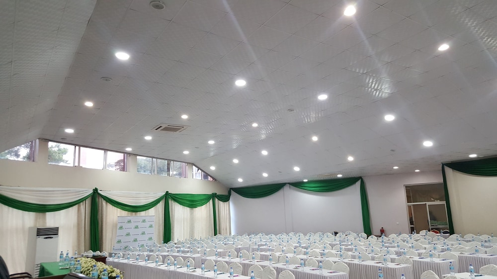 Arusha Corridor Spring Hotel 17/18