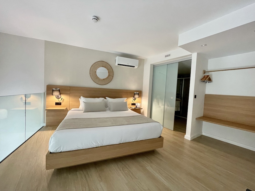 LOFT, SUPERIOR