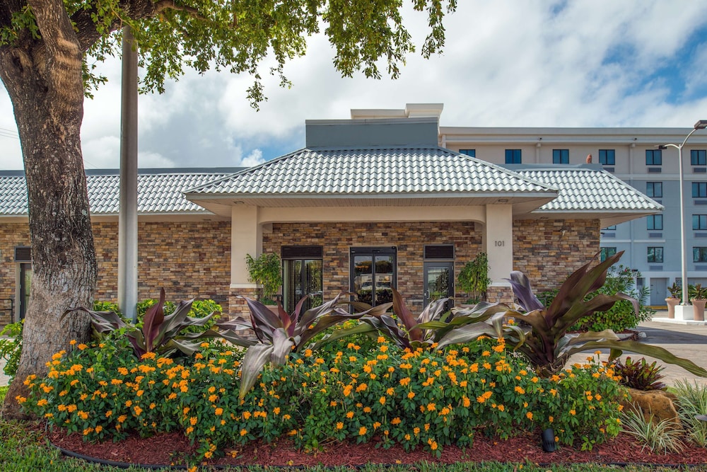 Best Western Plus Hollywood/Aventura 2/39